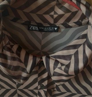 Camisa Zara manga larga estampado geométrico