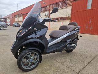 Piaggio MP3 500