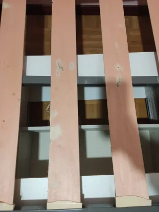 Cama individual con somier y cajones