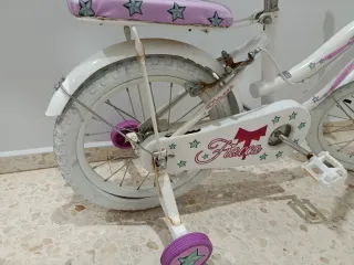 Bicicleta infantil niña