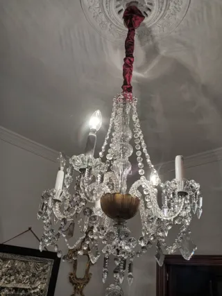 Lámpara de cristal araña , de tamaño mediano, con