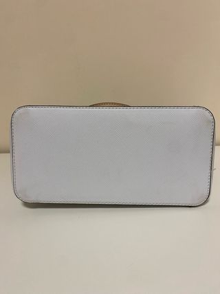 Bolso Guess Blanco y Dorado