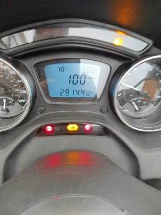 Piaggio MP3 500