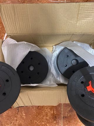 Set de pesas para entrenar.