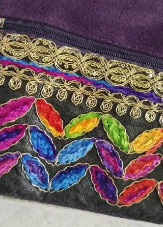 Lote tacones y bolso de terciopelo