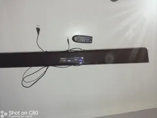 Barra de Sonido Samsung Negra,con comando y cables