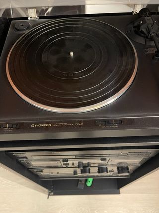 Equipo de sonido Pioneer (no incluye altavoces)
