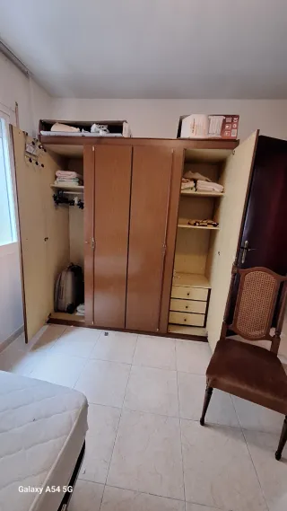 Regalo Armario de madera marrón