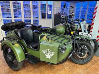 Mash Side Force 440 con Sidecar (2022)
