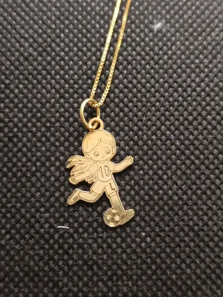 Colgante niña futbolista 16
