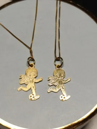 Colgante niña futbolista 16