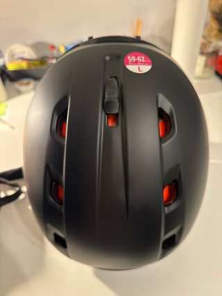 Casco de esquí negro mate