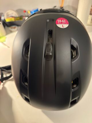 Casco de esquí negro mate