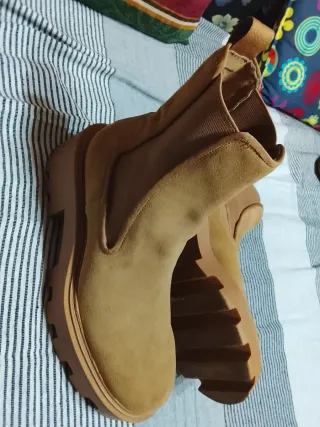 Botas Zara Beige/Marrón Talla X