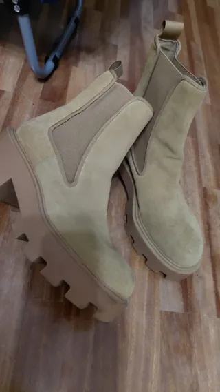 Botas Zara Beige/Marrón Talla X