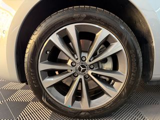 Mercedes-Benz Clase V 2024