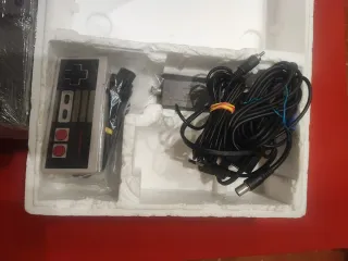 Console Nintendo NES 001