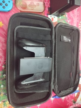 Nintendo Switch Azul y Rojo la vendo por comprar 2