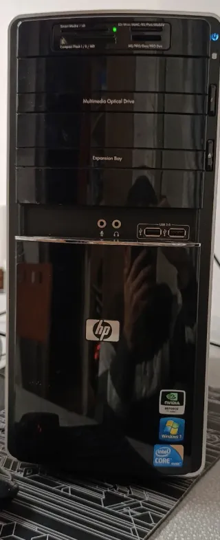 Computer desktop HP Nero