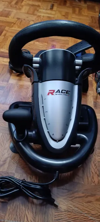 Volante com mudanças pedais  spirit of gamer pro 2