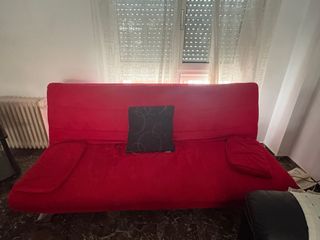Sofá  rojo