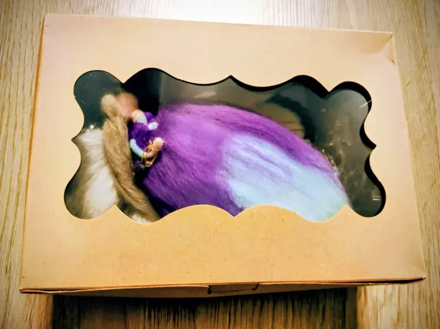 Hada Sagitario Waldorf con piedra y pulsera