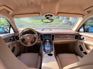 Porsche Panamera 2012