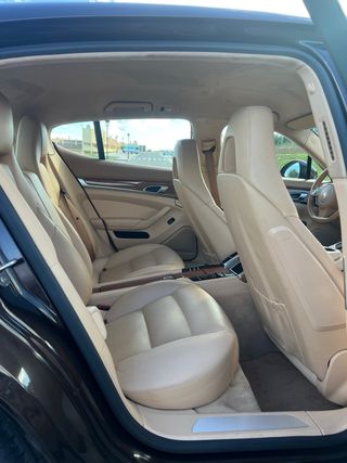 Porsche Panamera 2012