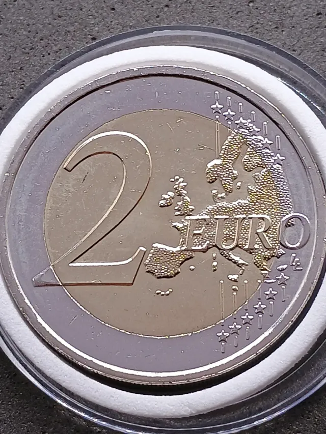 2€ commemorativo Slovenia 2025. Miki Muster