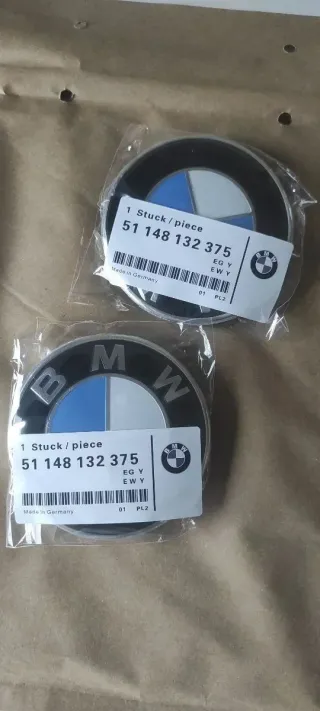 2 INSIGNIAS BMW CAPÓ/MALETERO