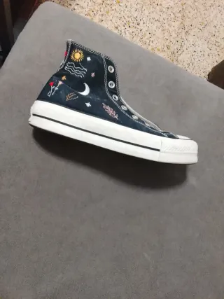 Converse All Star bordadas negras