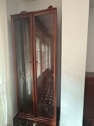 Vitrina madera cristal