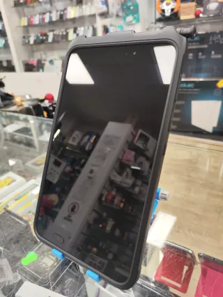 Samsung Active 3 4GB RAM 64GB Almacenamiento