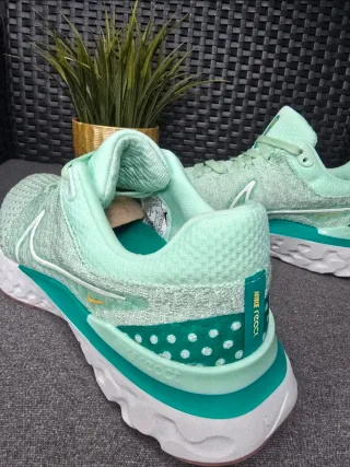 Nike React Infinity Run FK3 Verde/Turquesa