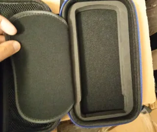 Custodia nera per avviatore auto