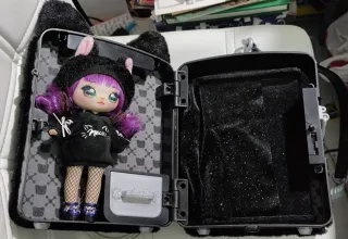 Maleta Muñeca Na na na Surprise