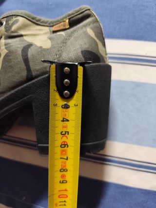 Botines de tacón con camuflaje