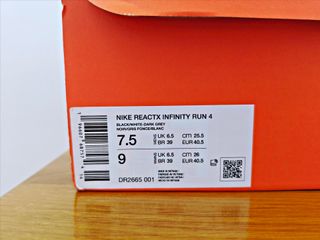 NIKE REACTX INFINITY RUN 4