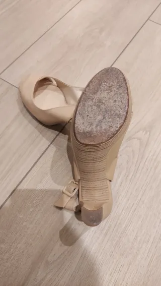 Sandalia Unisa Tacón Nude Talla 39