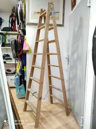 Escalera de madera
