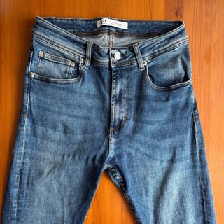 Pantalón vaquero Zara
