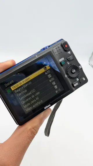 Cámara Nikon Coolpix S6200 Azul