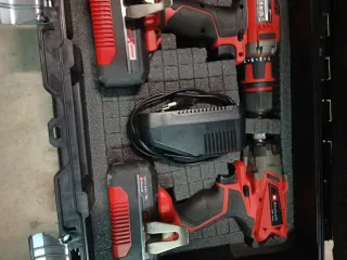 Taladro y atornillador Einhell con baterías