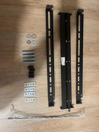 Soporte TV Negro Metálico