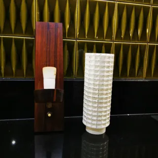 🇸🇪 Pareja apliques palisandro y cristal.