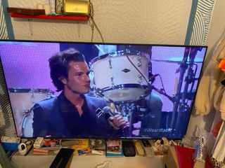 TV Samsung 75 con plástico original