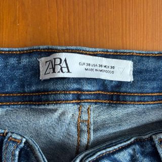 Pantalón vaquero Zara