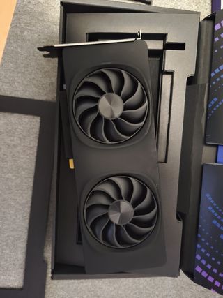 Tarjeta Gráfica Intel Arc B580 12GB DDR6