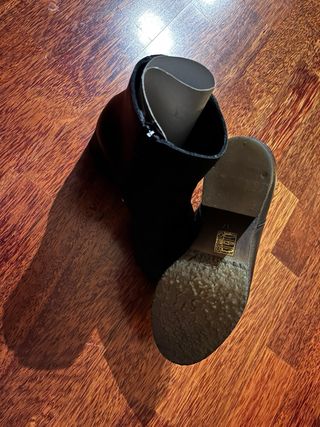 Botines de piel negros