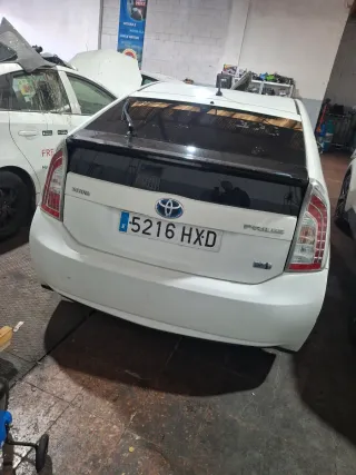 Toyota Prius 2014